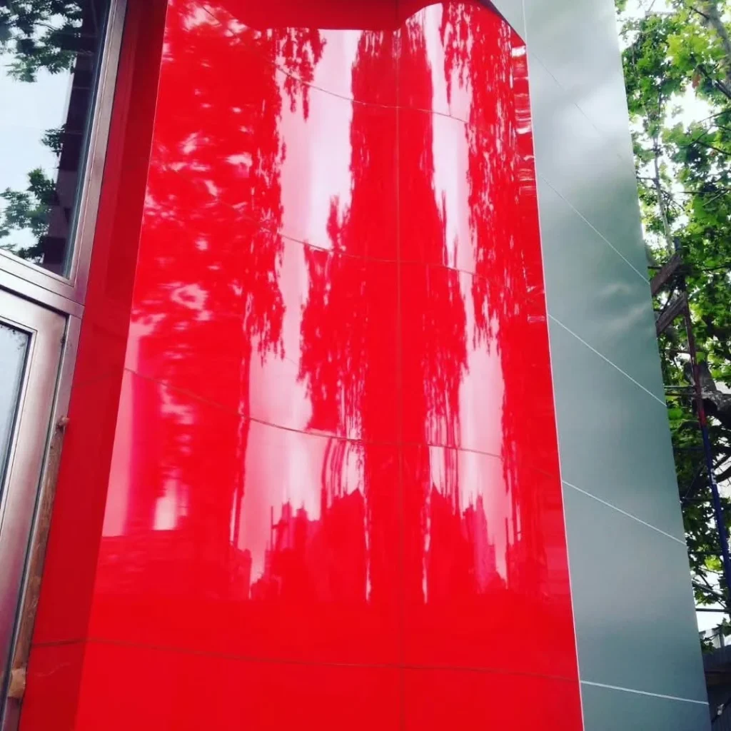 Revestimiento de aluminio compuesto rojo brillante